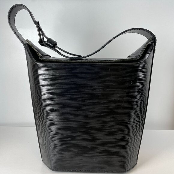 Louis Vuitton Black Epi Leather Shoulder Bag Rare - Picture 1 of 9
